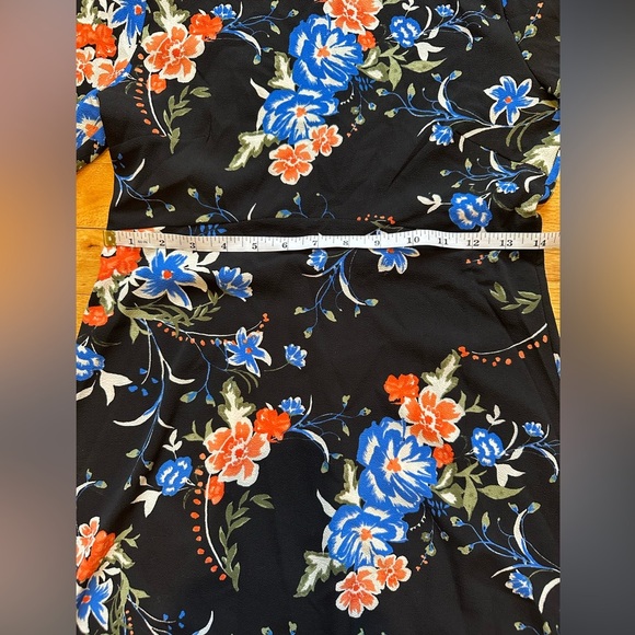 Welcome Back Black Floral Print Skater Dress size Small - Picture 8 of 8